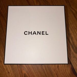 CHANEL Classic White Box